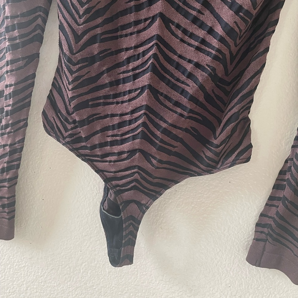 Wolford Black & Brown Tiger Stripe Long Sleeve Thong Bodysuit/ small - Picture 9 of 16
